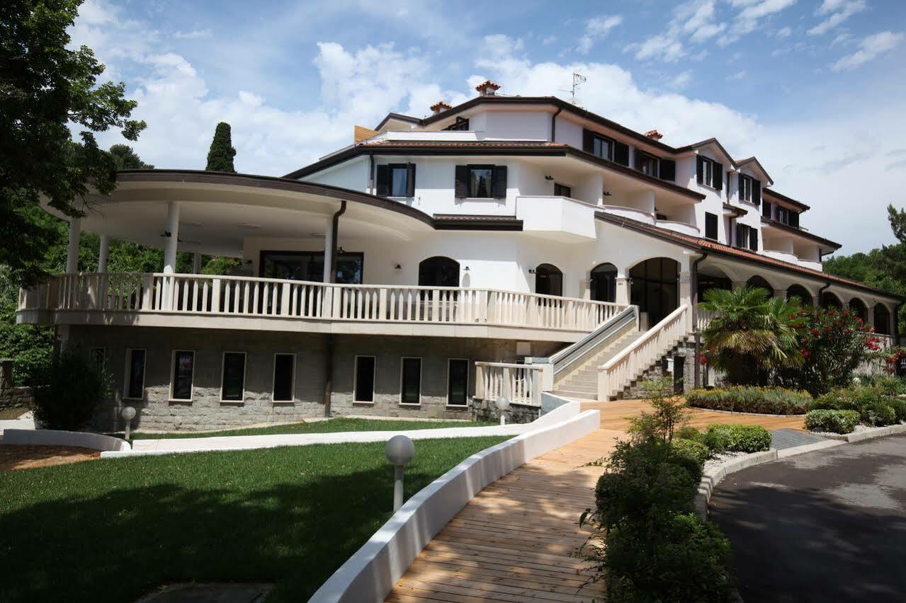 Rezidenca Ortus Hotel Ankaran Exterior photo